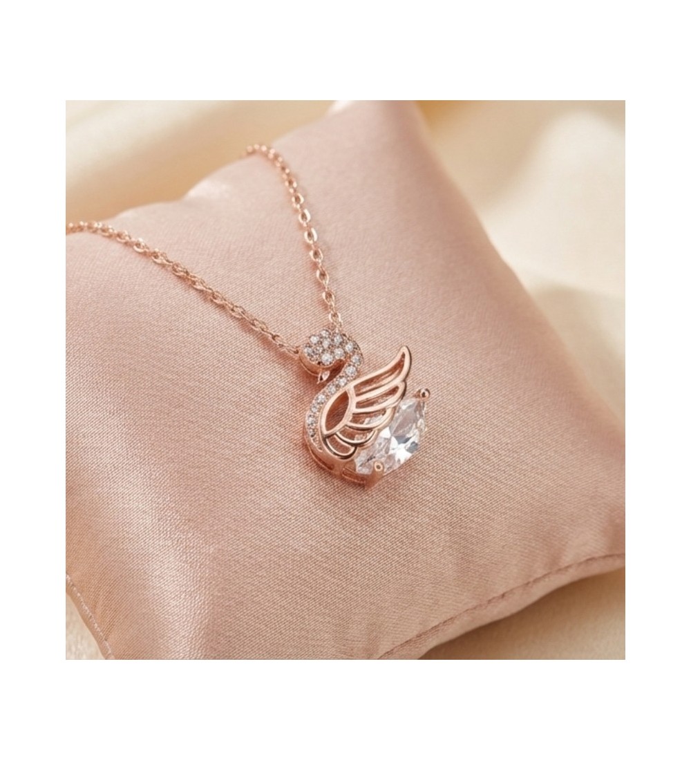 Elegant Swan Pendant Necklace in Rose Gold – Sparkling Zircon Jewelry