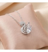 Elegant Swan Pendant Necklace in Rose Gold – Sparkling Zircon Jewelry
