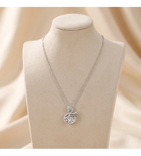 Elegant Swan Pendant Necklace in Rose Gold – Sparkling Zircon Jewelry