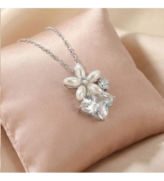 Petal Radiance Pendant – Silver & Rose Gold Variants
