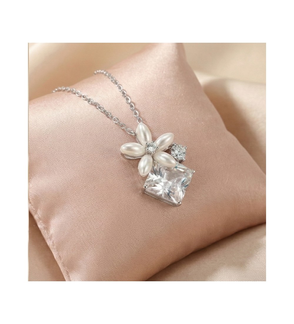 Petal Radiance Pendant – Silver & Rose Gold Variants