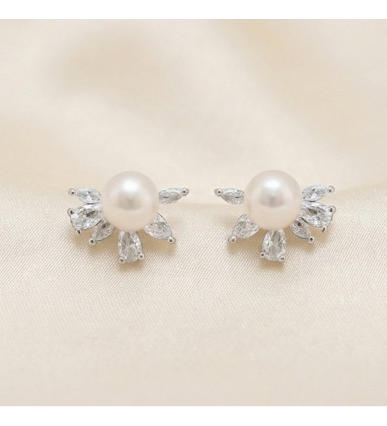 Radiant Pearl Bloom Earrings – Silver