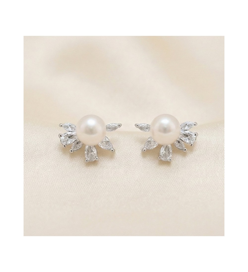 Radiant Pearl Bloom Earrings – Silver