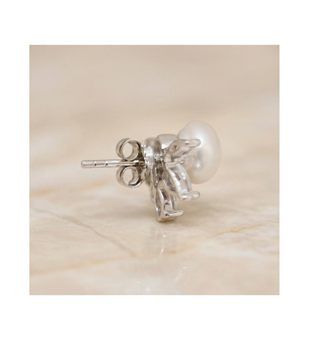 Radiant Pearl Bloom Earrings – Silver