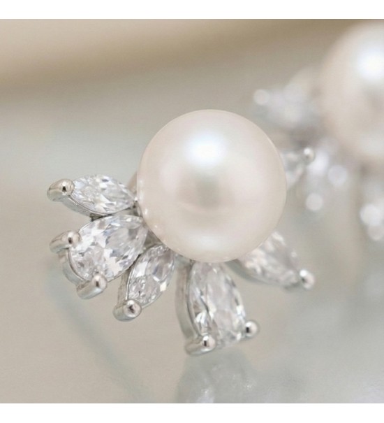 Radiant Pearl Bloom Earrings – Silver