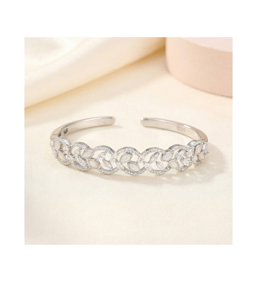 Enchanted Vine Bangle – Silver Leaf Bracelet with Intricate Nature Detailing