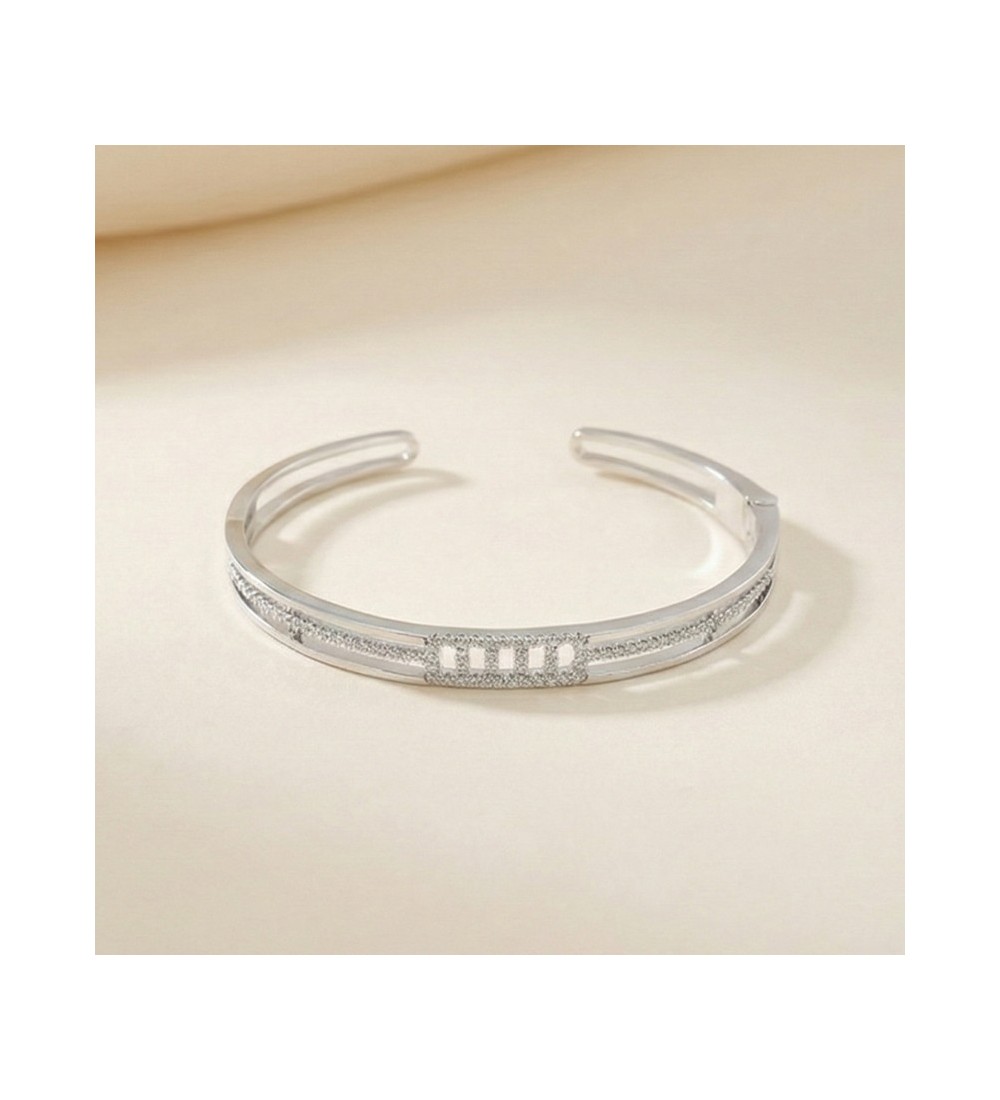 Silver Serenity Bangle – Elegant Open Cuff with Sparkling Stone Detailing
