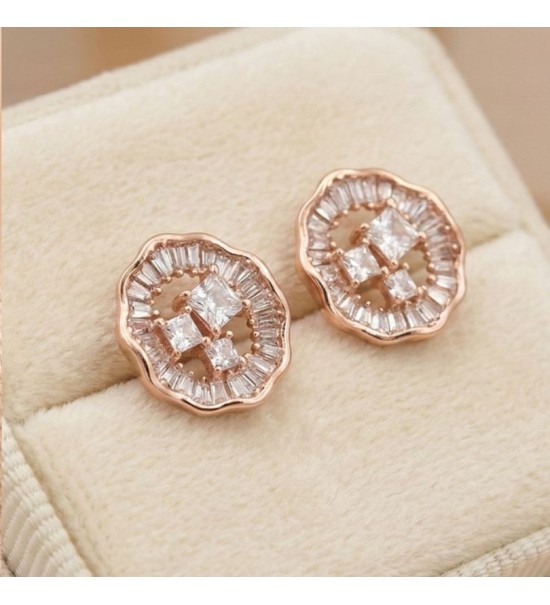 Radiant Halo Stud Earrings – Silver Sparkle with Baguette-Cut Crystals