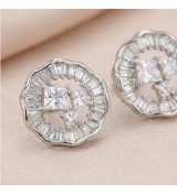 Radiant Halo Stud Earrings – Silver Sparkle with Baguette-Cut Crystals