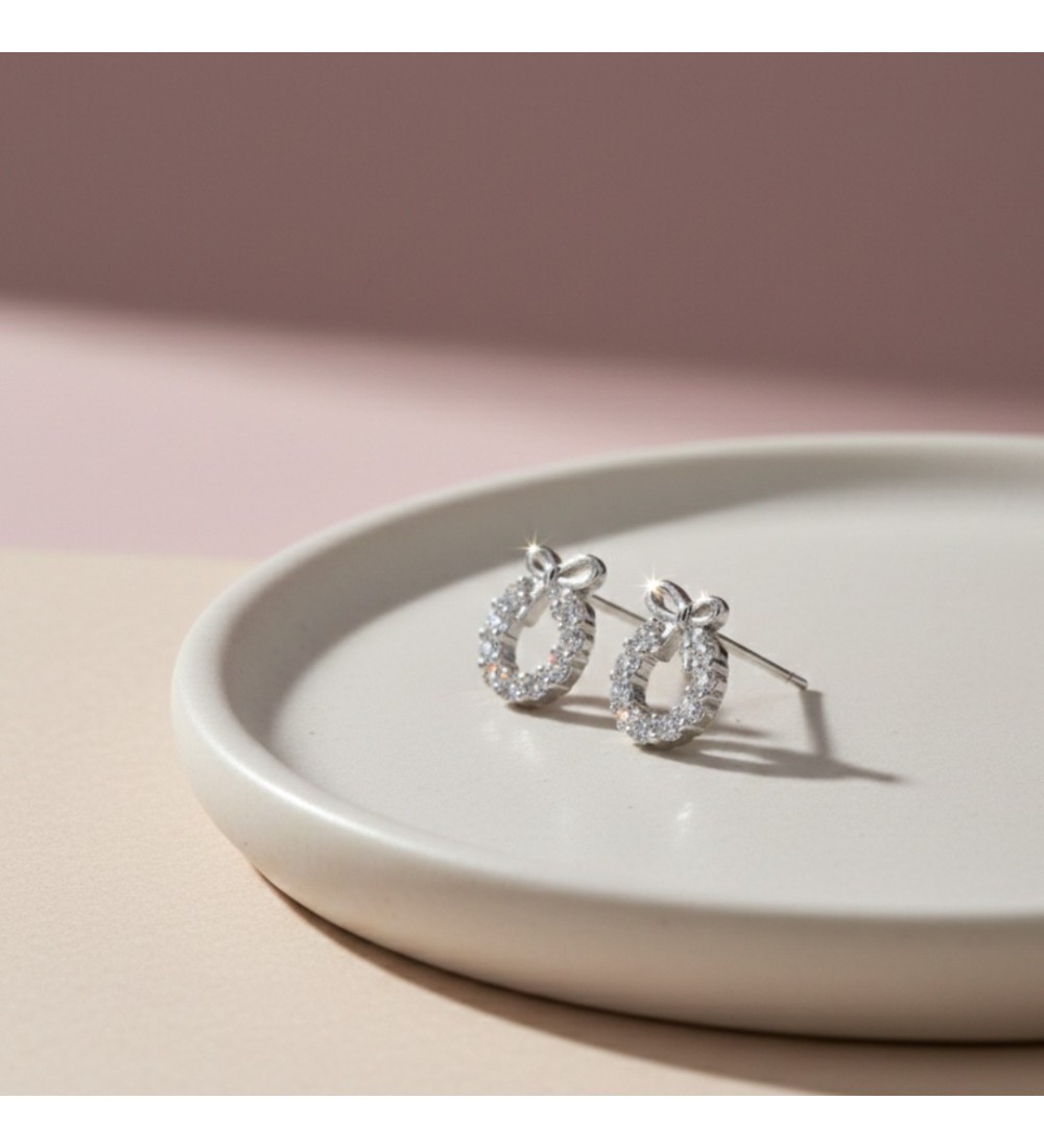 Sparkling Wreath Studs