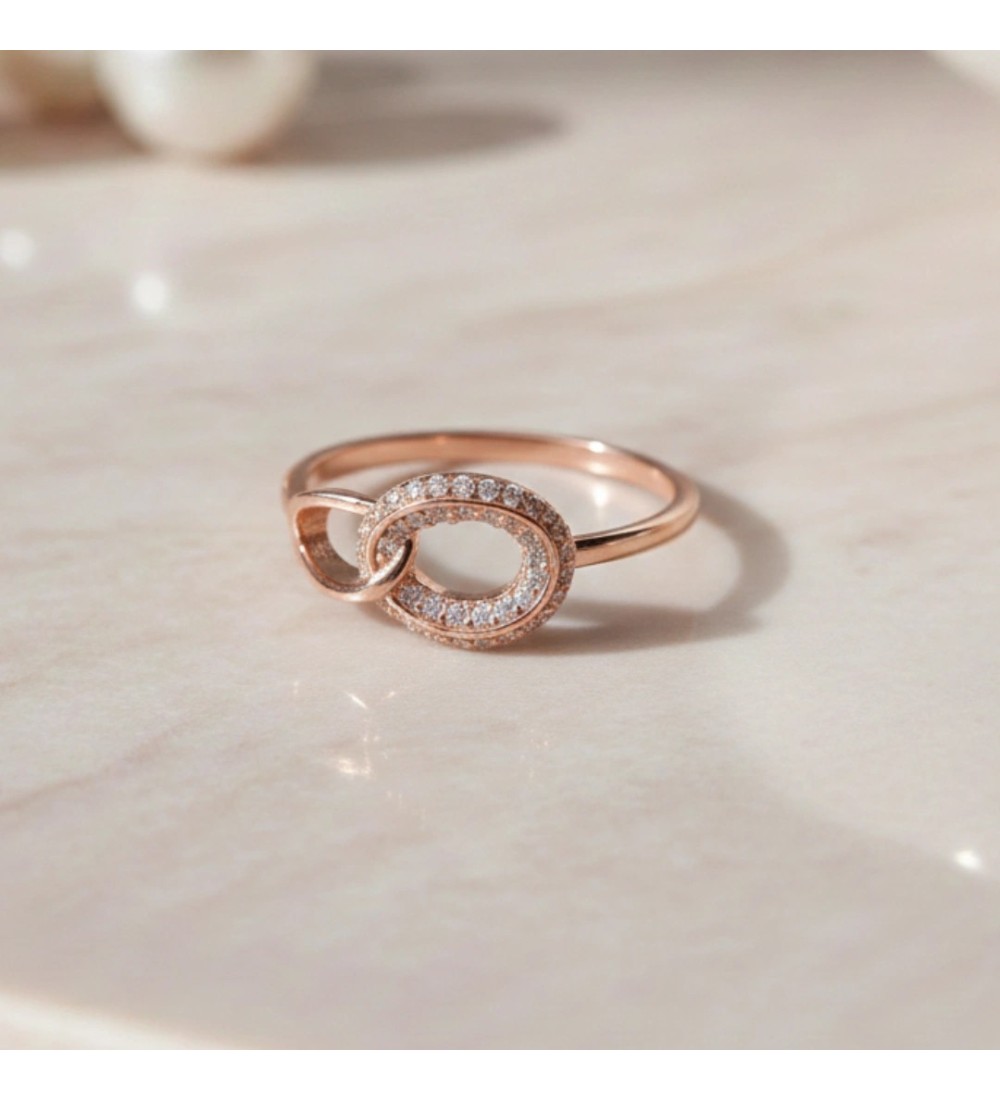 Interlocking Orbit Pavé Ring