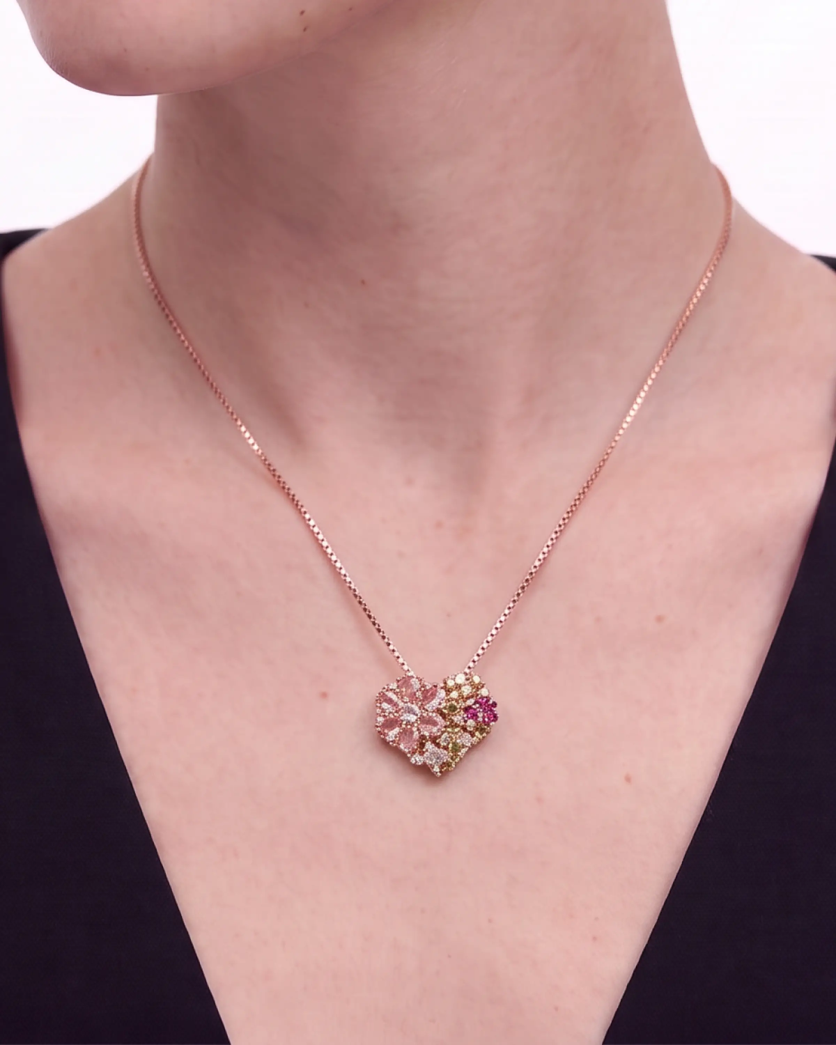 Rose Gold Majestic Floral Heart Pendant Necklace with Studs | Stylora