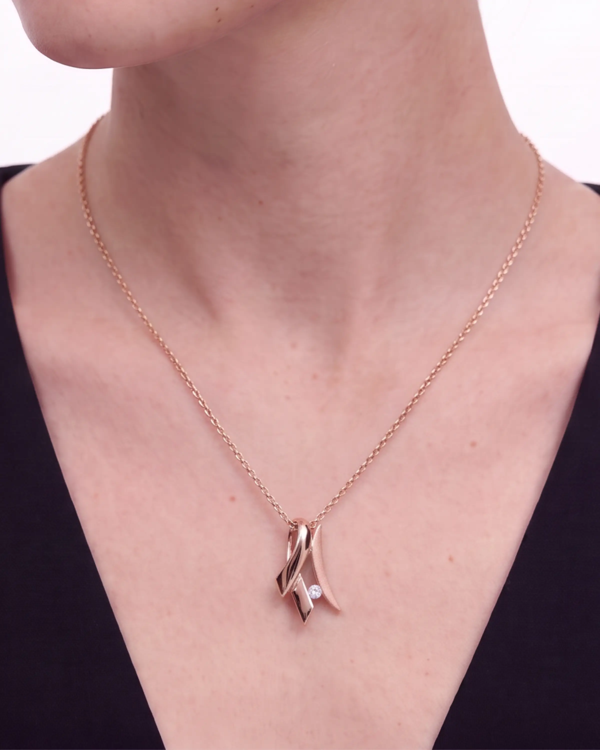 Rose Gold Signature Wave Pendant Set | Stylora