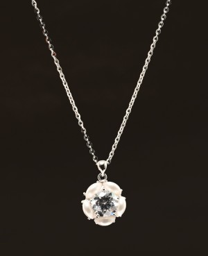 Pearl Glow Pendant Necklace – Silver & Rose Gold Variants